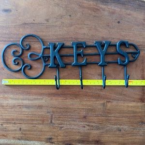 Metal wall hanging for KEYS